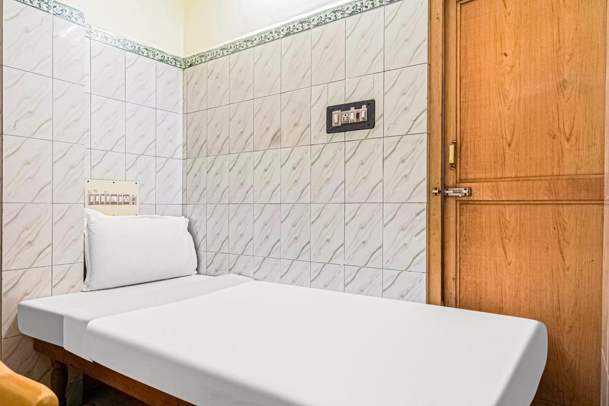 Spot On Venkata Sai Residency Hotel Tirupati Ngoại thất bức ảnh